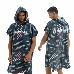 Großhandel Individuelles Logo Stickerei Strand Poncho Handtuch Mikrofaser Mit Kapuze Strand Handtuch Surf Poncho Für Erwachsene