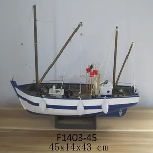 ไม้เรือประมงรุ่นสีฟ้าสีขาว2ยืนเสากระโดงเรือตกปลารุ่น