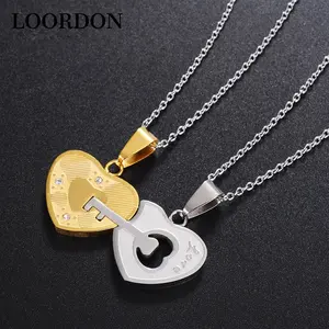 Looordon情侣镀金不锈钢雕刻心形锁和钥匙吊坠项链