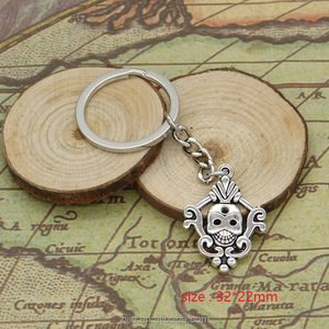Joyería de moda 30mm Cadena Dominante Del Metal Del Anillo Llavero de Plata <span class=keywords><strong>Antigua</strong></span> Plateada cráneo totem 32*22mm Colgante - Product Image 2