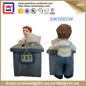 Résine polyresin <span class=keywords><strong>tirelire</strong></span> personnalisée <span class=keywords><strong>tirelire</strong></span> avec mignon <span class=keywords><strong>garçon</strong></span> figurines à vendre - Product Image 3
