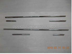 Mercedes-Benz W113/230/250/280SL Classic 67-72 Taiwan Kit de pièces de carrosserie moulage latéral 1 ensemble = 6 pièces - Product Image 3