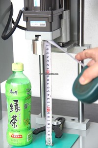 Semi automatique bouteille en plastique capsule en aluminium machine - Product Image 5