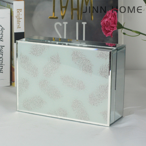 Jinnhome Silver placcato farfalla ombra di <span class=keywords><strong>vetro</strong></span> scatola di gioielli in <span class=keywords><strong>metallo</strong></span> gingillo scatola di immagazzinaggio per matrimonio di imballaggio - Product Image 2