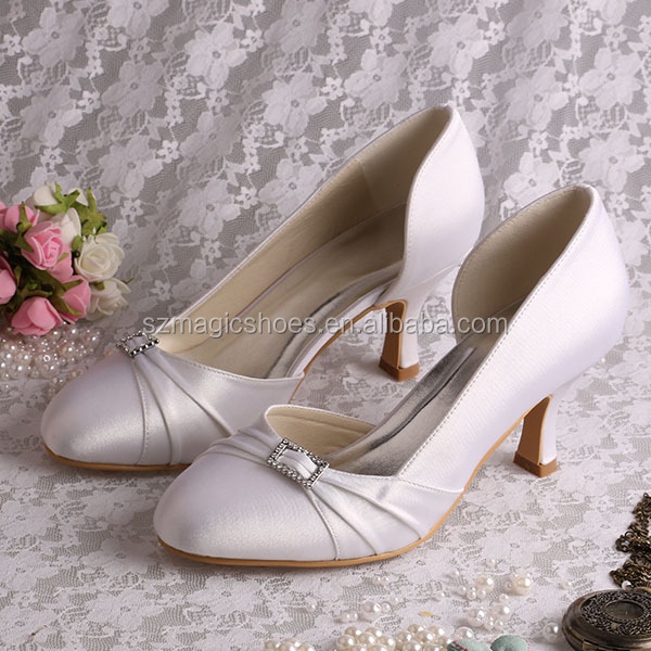 Los tipos de zapatos que toda mujer elegante debe tener