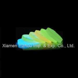 personalisierte glow in the dark silikonarmband - Product Image 1