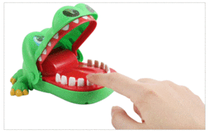gran cocodrilo/perro/tiburón boca dentista <span class=keywords><strong>mordedura</strong></span> dedo caliente juguetes de plástico novedad regalo de juguete para niños - Product Image 4