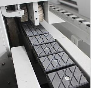 Semi - automatique <span class=keywords><strong>bande</strong></span> de <span class=keywords><strong>chant</strong></span> machine de <span class=keywords><strong>PVC</strong></span> et placage de bois - Product Image 2