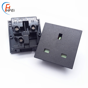 Presa Elettrica Universale Multifunzione a Muro con 3 Poli e Contatti in Argento - Product Image 3