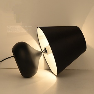 Mini <span class=keywords><strong>Lampada</strong></span> <span class=keywords><strong>da</strong></span> <span class=keywords><strong>Tavolo</strong></span> <span class=keywords><strong>Nera</strong></span> con Paralume Stile Nordico per Comodino Camera <span class=keywords><strong>da</strong></span> Letto - Product Image 3