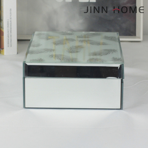 Jinnhome Silver placcato farfalla ombra di <span class=keywords><strong>vetro</strong></span> scatola di gioielli in <span class=keywords><strong>metallo</strong></span> gingillo scatola di immagazzinaggio per matrimonio di imballaggio - Product Image 3