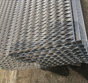 Sicherheits-rutsch festes perforiertes Stahlgitter für Treppenstufen Kunden spezifisches Schneiden Biegen Schweißen Verarbeitung dienste - Product Image 3