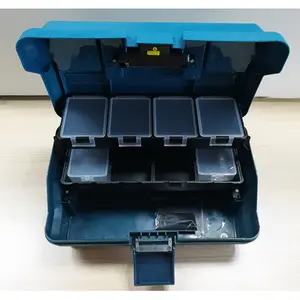 Трехслойная пластиковая коробка для рыболовных снастей хорошей вместительности