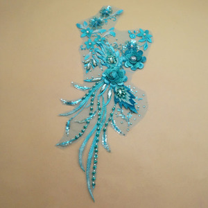 Applicazioni Ricamate 3D con Paillettes Blu Navy e Perline - Product Image 3