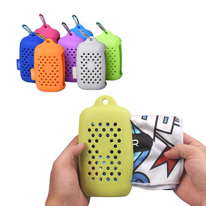 Serviette magique rafraîchissante et rafraîchissante personnalisée à la mode avec sac en silicone - Product Image 1