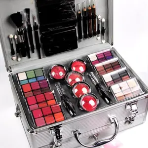 Private Label Beauty <strong>Miss</strong> <strong>Rose</strong> <strong>Eyeshadow</strong> Cosmetics Kit with Lip Gloss - Product Image 1