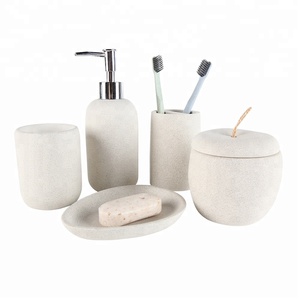 2024 prodotti di tendenza moderni <span class=keywords><strong>set</strong></span> di <span class=keywords><strong>accessori</strong></span> da <span class=keywords><strong>bagno</strong></span> in resina dal Design personalizzato con effetto pietra sabbia per <span class=keywords><strong>accessori</strong></span> da <span class=keywords><strong>bagno</strong></span> - Product Image 3