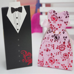 Venta al por mayor Hot Stamp novia y novio boda Favor caja de papel con cinta de seda - Product Image 5