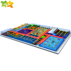 Enfants jouant au <span class=keywords><strong>trampoline</strong></span> avec des enceintes de sécurité pour le parc de <span class=keywords><strong>trampoline</strong></span> - Product Image 6