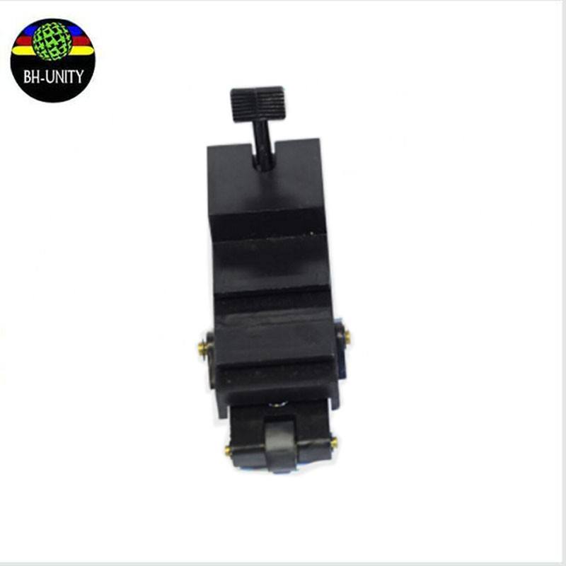 pinch roller assembly