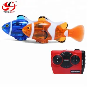 रेडियो नियंत्रण खिलौने प्यारा क्लाउनफ़िश 2.4 V 4CH प्लास्टिक मिनी आर सी तैरना मछली