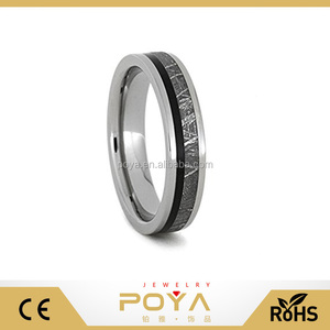 POYA Joyería Para Mujer Para Hombre De Tungsteno Venda de Boda del Anillo Meteorito Con Madera Negro Africano - Product Image 1