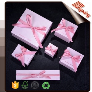 مخمل وردي فاخر TX من الشركة المصنعة في الصين لتخزين وعرض المينا الورقي للحلقات - Product Image 2