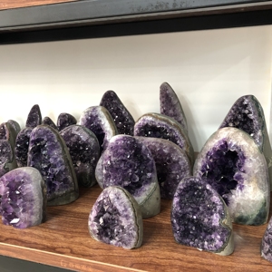 Petit trou/grappe d'améthyste naturel, quartz violet de haute qualité, vente en gros, 1 pièce - Product Image 6