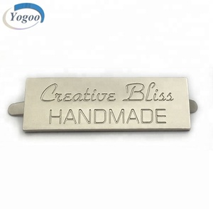 Hình Chữ Nhật Tên Thương Hiệu Ánh Sáng Vàng Tấm Kim Loại Tùy Chỉnh Túi Xách Logo Nhãn Tag Cho Túi Sử Dụng - Product Image 5