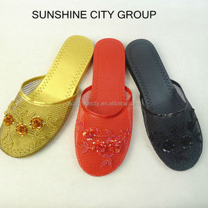 Zapatillas con cuentas chinas - Product Image 3