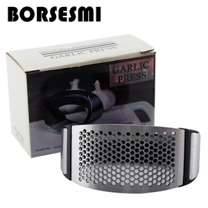 Bestseller Küchen helfer Edelstahl presse Knoblauch mit Pinsel und Silikons tift Mash Reibe Ingwer Entsafter Knoblauch presse Set - Product Image 6