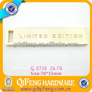 De oro de la moda forma de la tira con la marca grabado etiqueta para la <span class=keywords><strong>ropa</strong></span>/q-2749 bolsa - Product Image 1