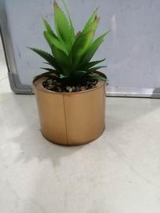 Set di 3 <span class=keywords><strong>Mini</strong></span> piante artificiali <span class=keywords><strong>Cactus</strong></span> in plastica verde erba con speciale Design in vaso dorato - Product Image 4