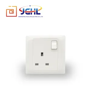 2019 Nieuwe Mal Witte Kleur Afrika Pc Shell 13A Uk Schakelaar Smart Socket