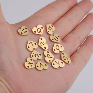 12 millimetri In Acciaio Inox Cava di <span class=keywords><strong>Amore</strong></span> Del Cuore di Colore Dell'oro A-Z Inglese Lettera di Fascini di Alfabeto per Gioielli FAI DA TE - Product Image 2
