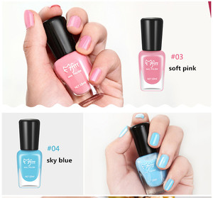 ยาทาเล็บแบบลอกออกได้ สีไล่ระดับ น้ำยาทาเล็บแบบเป็นมิตรต่อสิ่งแวดล้อม - Product Image 3