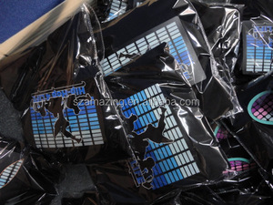 เมจิก Cube <span class=keywords><strong>El</strong></span> กระพริบแผงเสื้อยืดที่มี4ชิ้น AAA แบตเตอรี่อินเวอร์เตอร์