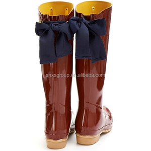 الحصان تصميم فريد المرأة طويلة أحذية المطر المطاطية - Product Image 5