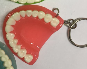 Porte-clés dentier en chaîne et demi-dents, pour décor de dentiste et promotion, cadeau - Product Image 2