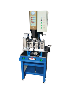 Machine de soudage <span class=keywords><strong>plastique</strong></span> ultrasonique automatique pour la découpe et la soudure d'éponge - Product Image 4