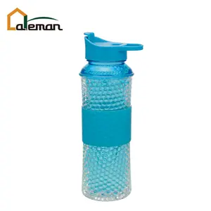 Botella de agua para bebidas, botella de agua para beber de doble pared de plástico, refrigeración de 550ml, 18oz, con Gel y funda de silicona para congelador