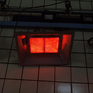 Control de temperatura automatico de la casa de pollo lámpara de calor del calentador de cerdo - Product Image 3