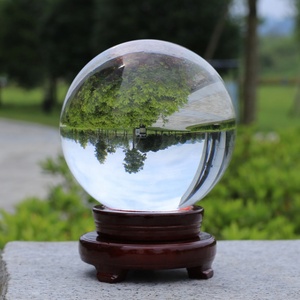 Venta al por Mayor <span class=keywords><strong>de</strong></span> Esferas <span class=keywords><strong>de</strong></span> <span class=keywords><strong>Cristal</strong></span> Transparente K9 Mágicas <span class=keywords><strong>de</strong></span> 60MM, 80MM y 100MM para Decoración del Hogar - Product Image 3