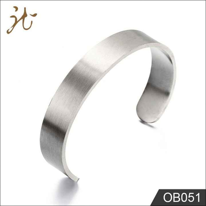 Details 145+ bracelet iron best kidsdream.edu.vn