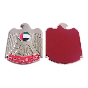 कस्टम राष्ट्रीय दिवस के लिए संयुक्त अरब अमीरात फाल्कन लोगो कार स्टीकर, संयुक्त अरब अमीरात फाल्कन धातु कार प्रतीक दुकान