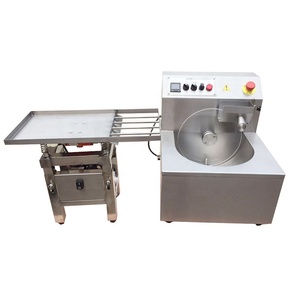 Coperchio per depositatore di cioccolato manuale latte caffè tempra per cioccolato calda macchina per la produzione e l'incisione macchina di piccole dimensioni fusione 220V - Product Image 4