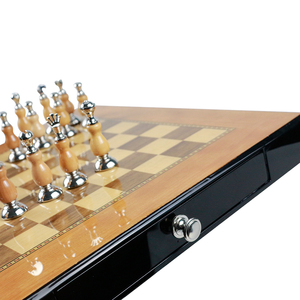 Juego de Ajedrez de Madera de Lujo con Caja - Product Image 3