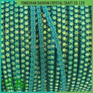 Shinning de cristal ss8 10 yardas ajuste del rhinestone plástico recorte de bandas de piedra,tira de diamantes en rollo - Product Image 1