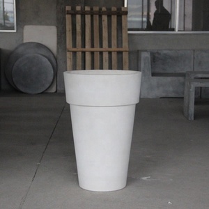 Urne ronde <span class=keywords><strong>en</strong></span> Fiberclay antigel trou de drainage <span class=keywords><strong>pot</strong></span> de fleur et jardinière <span class=keywords><strong>en</strong></span> fibre de verre poly résine - Product Image 2