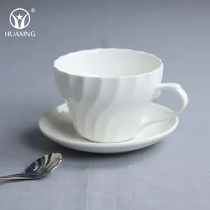 Set di tazze e piattini in porcellana per tè e caffè per hotel in stile popolare per ristorante